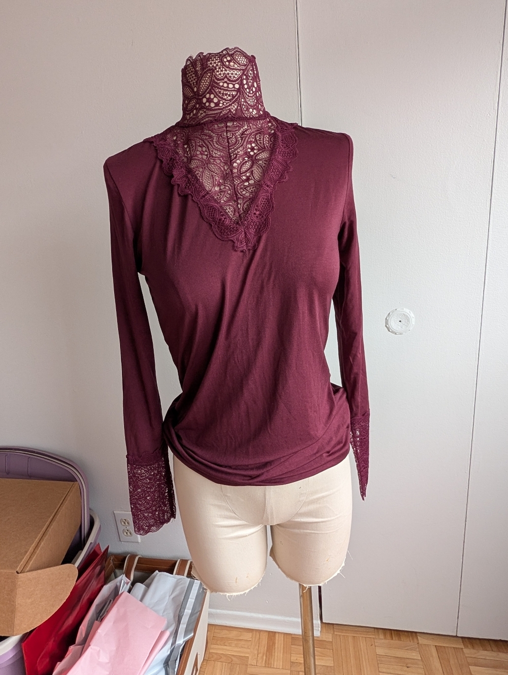 Lace Trim Burgundy Long-Sleeve Women's Top